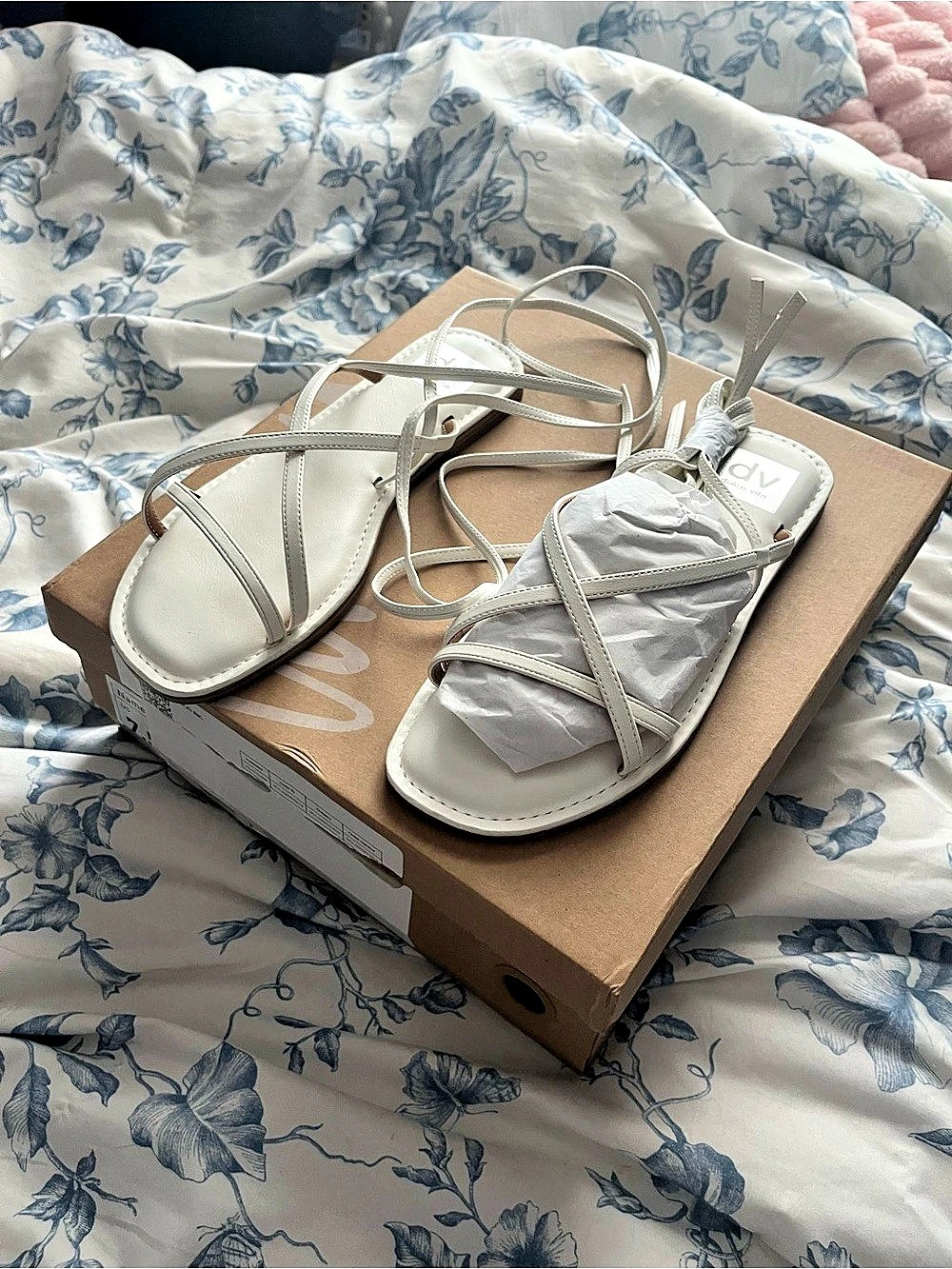 Mirage Miles Strappy Flat Sandals in White Like New